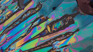 A microscope images of birefringent materials studied by the Fuchter group